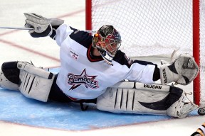 九游娱乐官方网站-德国男子110米栏选手在预赛中表现出色，晋级半决赛，德国百米纪录