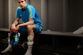 九游官网APP-意甲裁判VAR语言提示系统减少多语境误解率