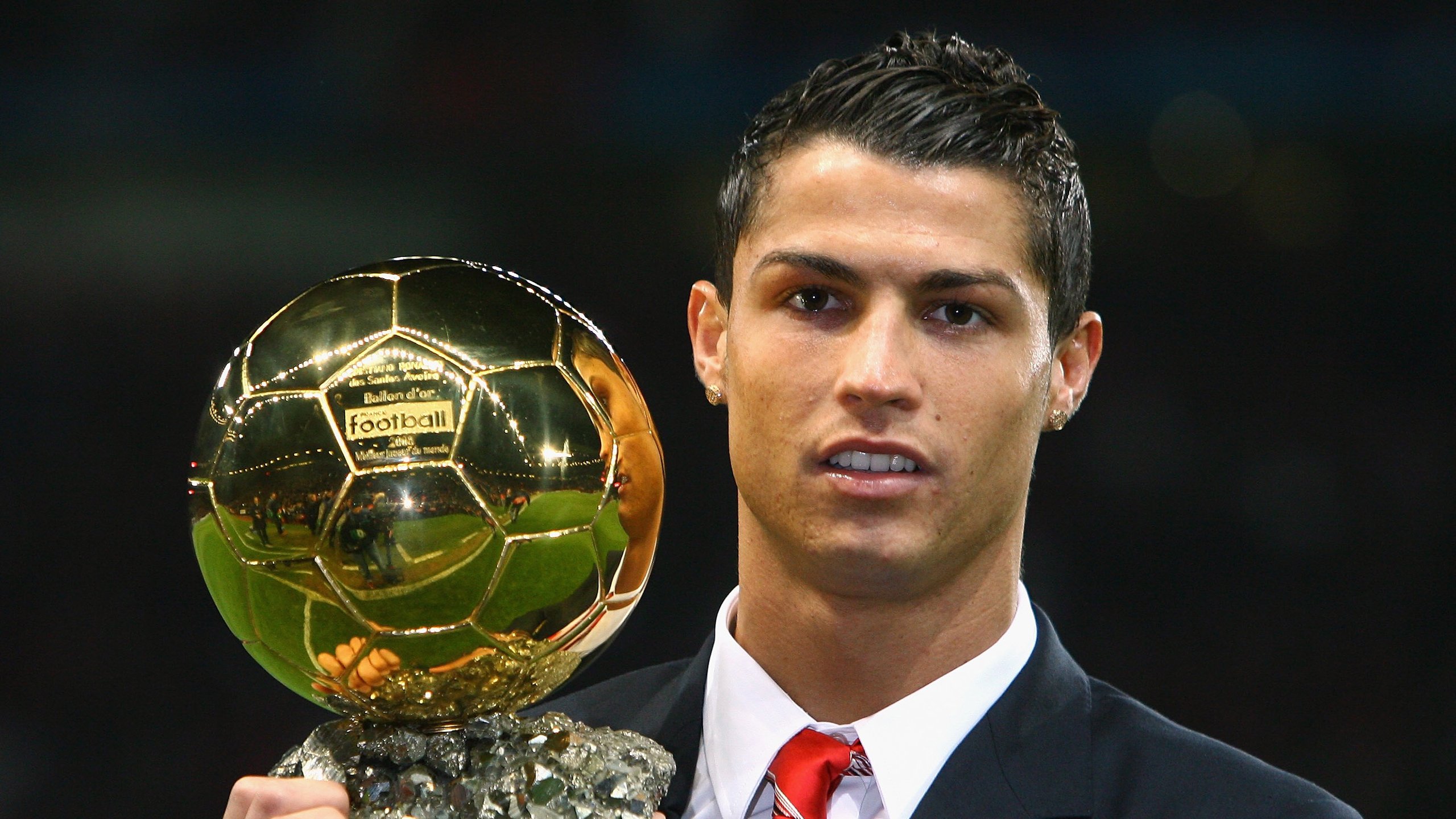 葡萄牙连续保持不败：波黑无法抵挡攻击力，葡萄牙波兰比赛